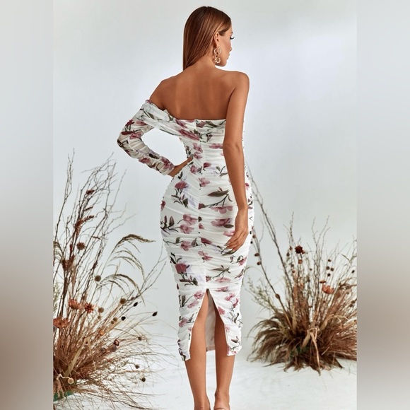Bella barnett Grece One Shoulder white floral Mesh Midi Dress brand new - Picture 3 of 4
